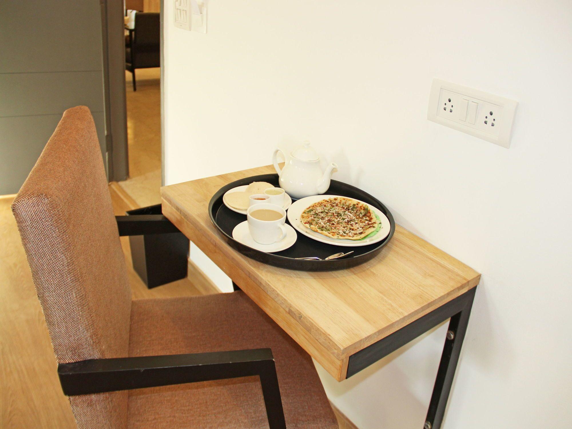 אוטי Oyo 7987 Hotel Carnation מראה חיצוני תמונה
