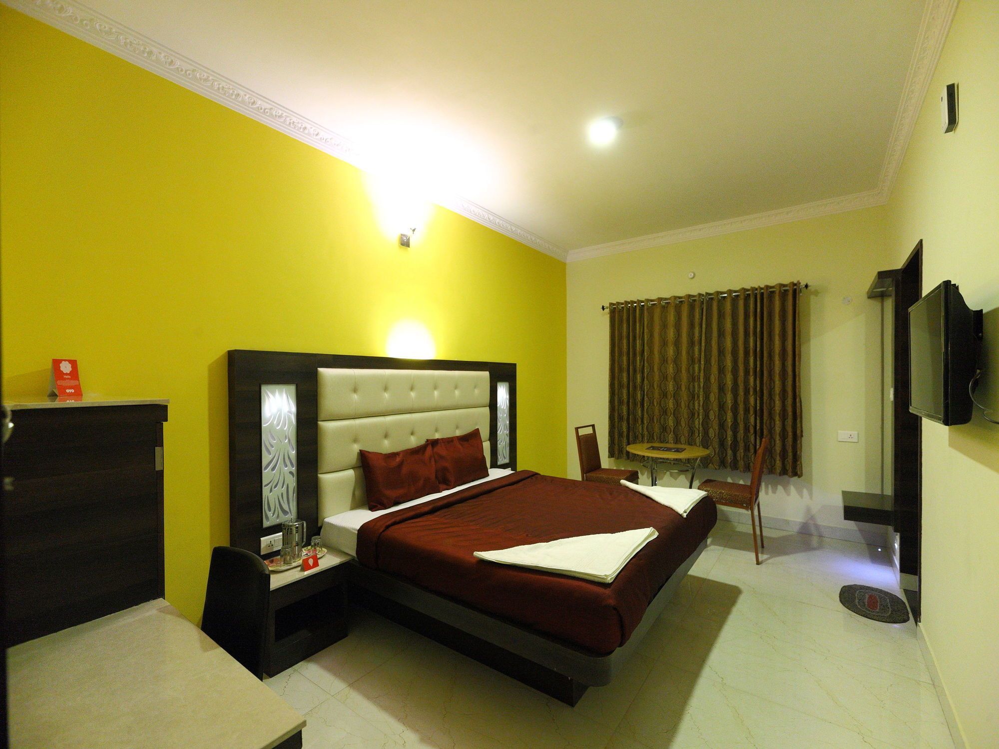 אוטי Oyo 7987 Hotel Carnation מראה חיצוני תמונה
