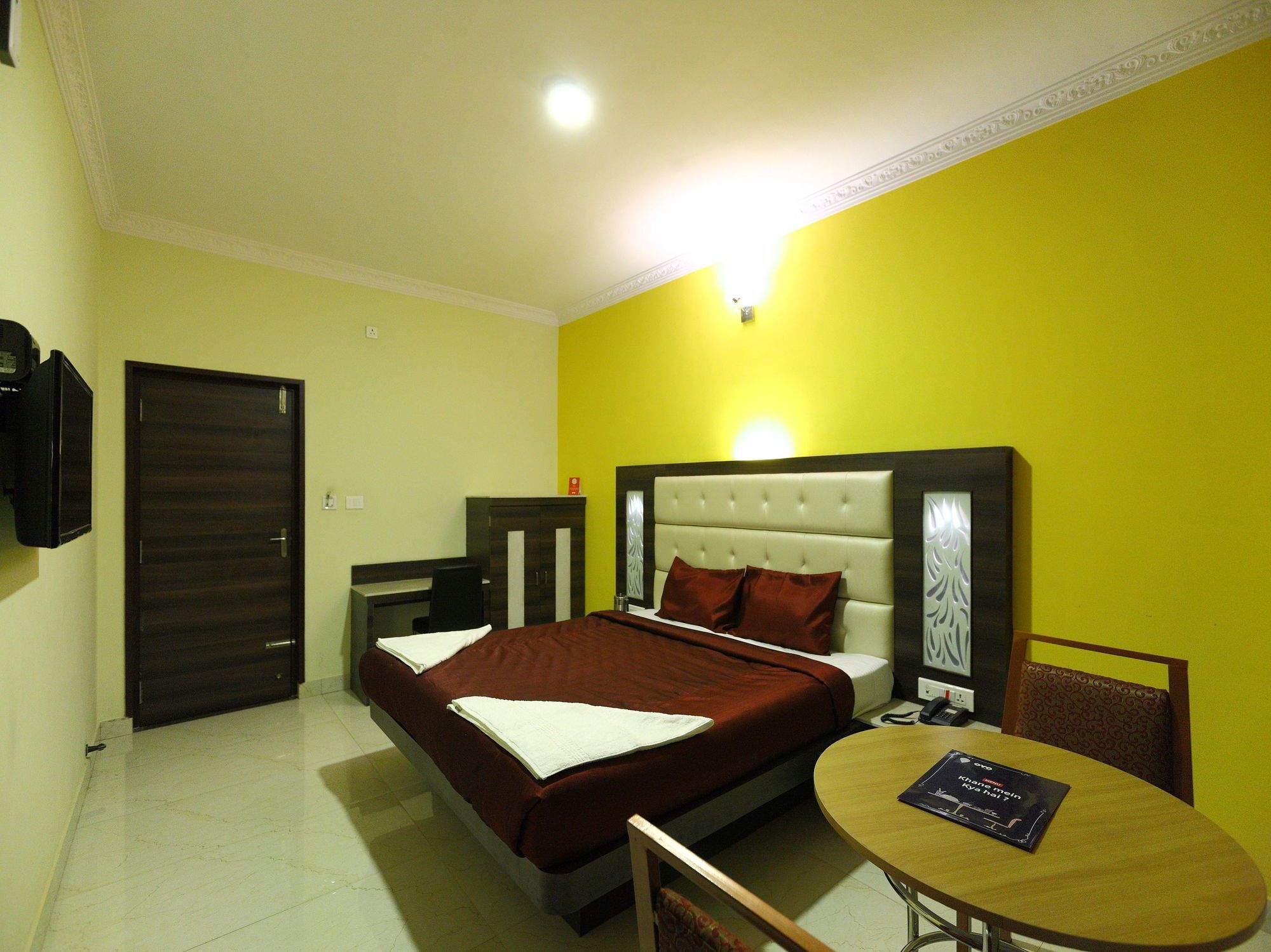 אוטי Oyo 7987 Hotel Carnation מראה חיצוני תמונה