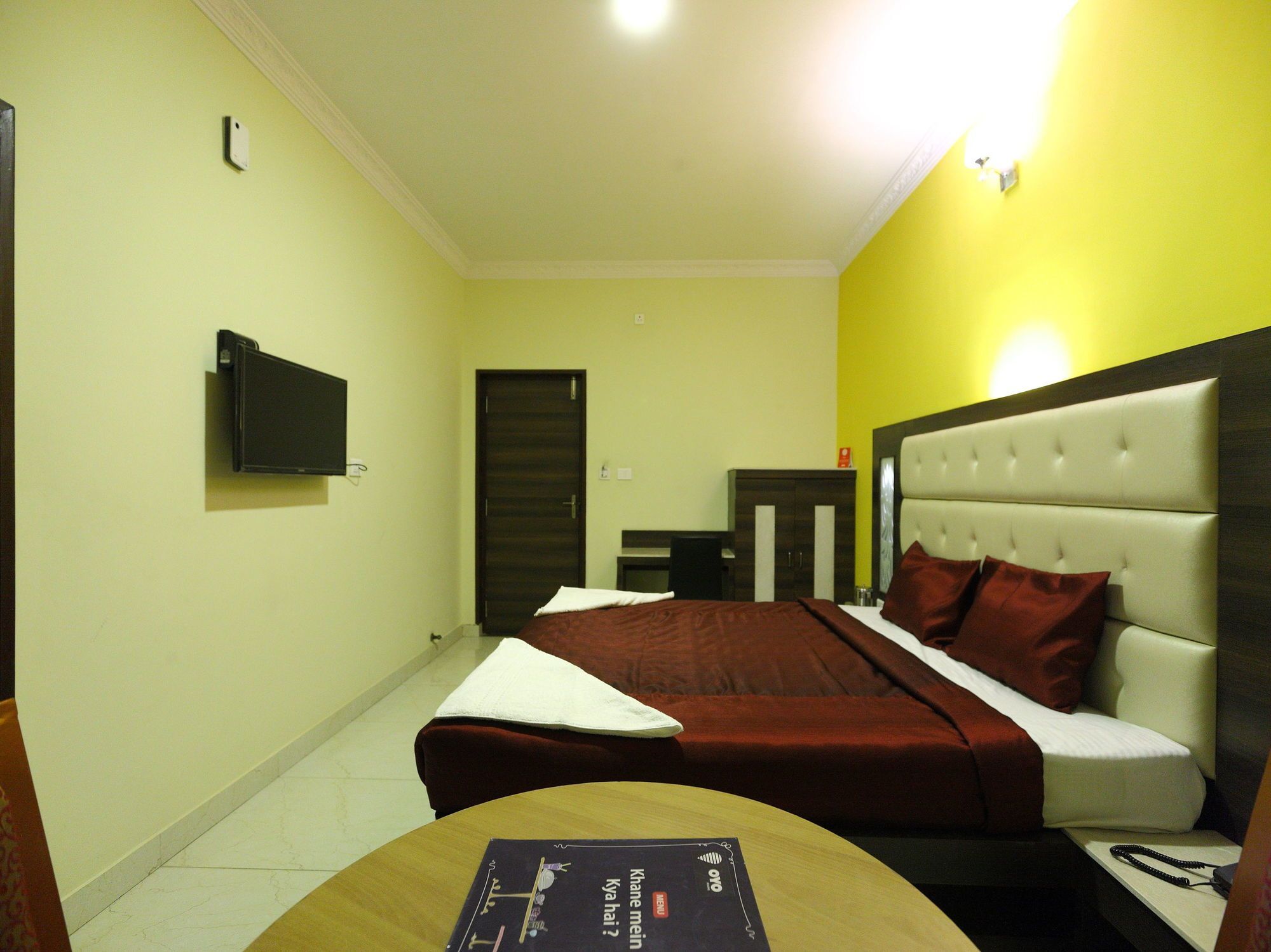 אוטי Oyo 7987 Hotel Carnation מראה חיצוני תמונה
